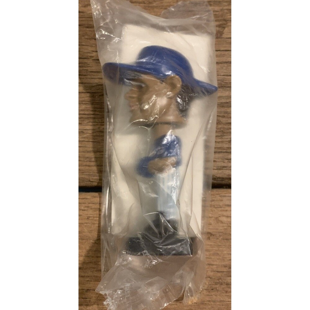 Post cereal Sammy Sosa bobble head in cubs uniform 3 inches tall